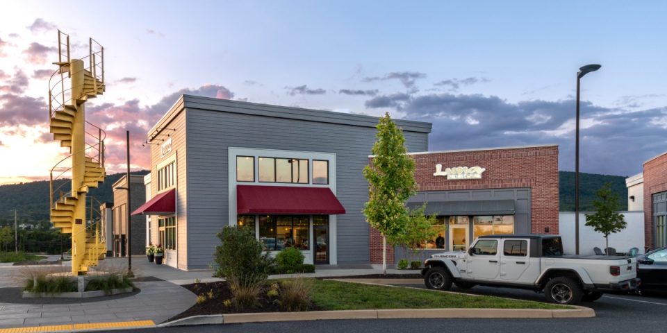 Luna Italian Cuisine at Susquehanna Union Green